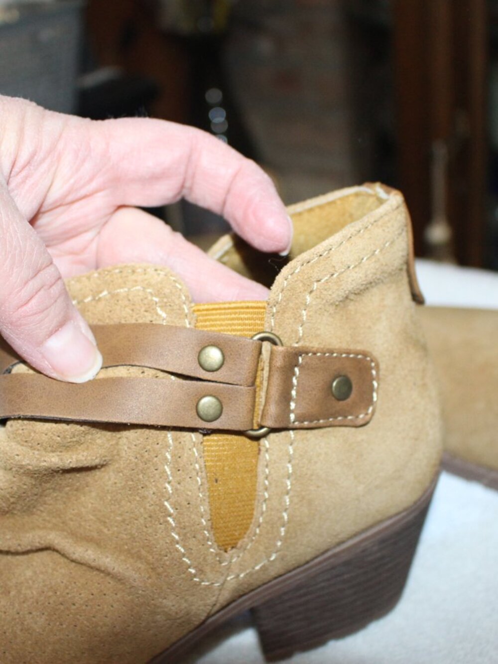 NWOT Earth Origins leather ankle boots. 9 1/2 WIDE NICE!! - Picture 10 of 11